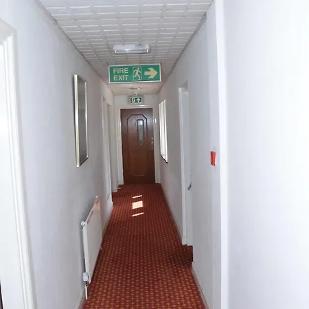 Healey Hotel Batley