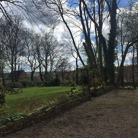Healey 3* Batley